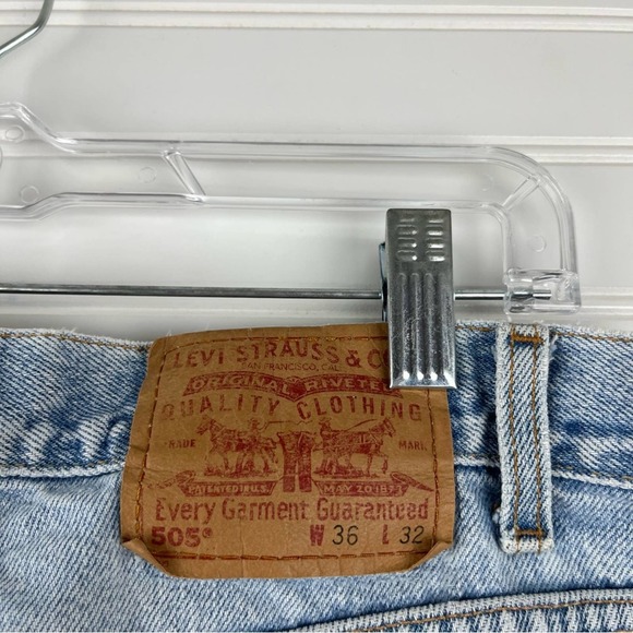 Vintage Levi’s Light Wash 505 Regular Fit Straight Leg Denim Jeans W36 L32 - Picture 2 of 10
